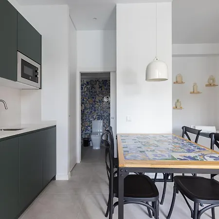 Florit Flats - Stylish Ceramic With Free Bicycles By The Joaquin Sorolla Station * Valenza