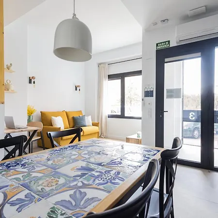 Florit Flats - Stylish Ceramic With Free Bicycles By The Joaquin Sorolla Station Valenza