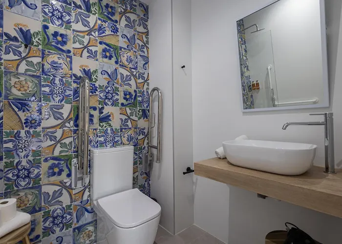 Florit Flats - Stylish Ceramic With Free Bicycles By The Joaquin Sorolla Station バレンシア